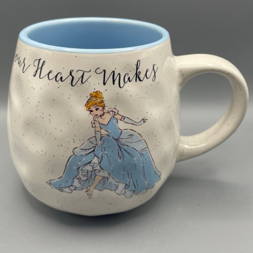 DISNEY CINDERELLA & Carriage Coffee Mug "A Dream Is A Wish Your Heart Makes"